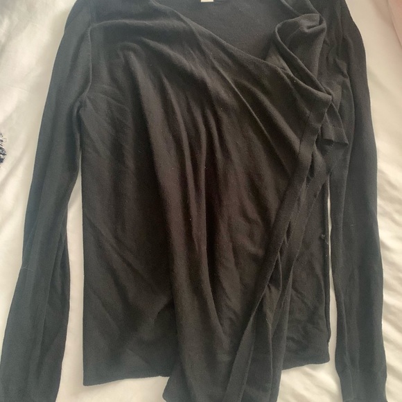 BLACK SWEATERS - Picture 6 of 7